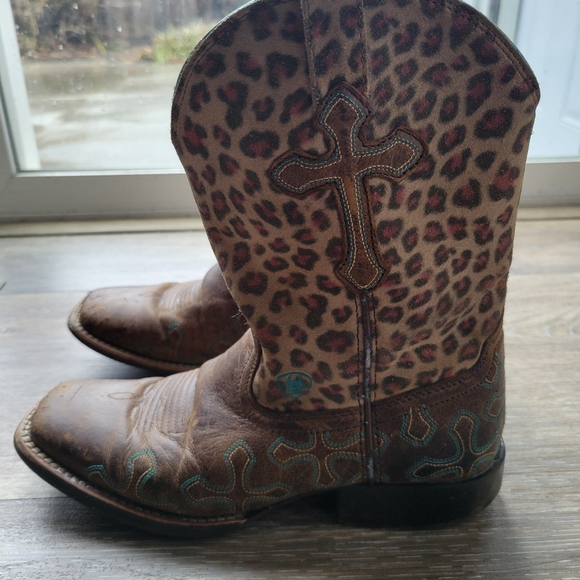 Ariat Crossroads Western Boots Youth Size 3 Cheetah Print - Picture 4 of 9